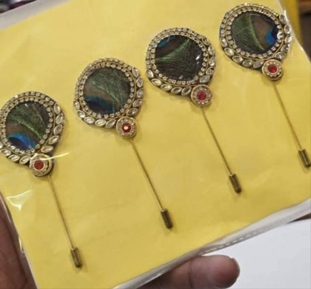 🦚 Elegant Handcrafted Mor Pankh Brooch – Pack of 25