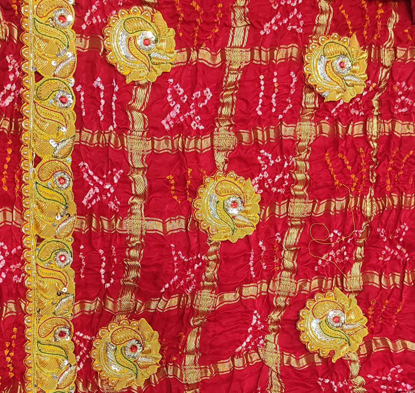 Pure saccha maal odna available in all fabrics Ghatchola, Bhandhej, Ojaria ✨️