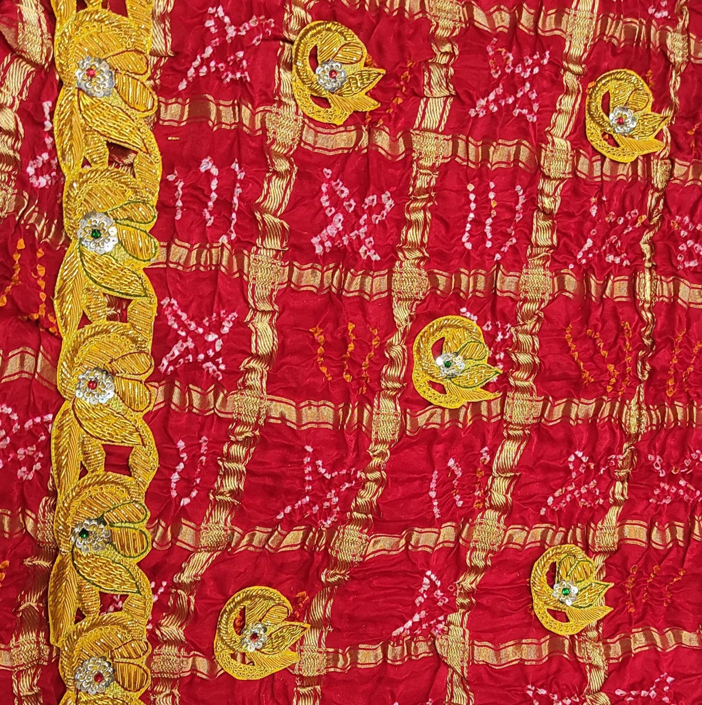 Pure saccha maal odna available in all fabrics Ghatchola, Bhandhej, Ojaria ✨️