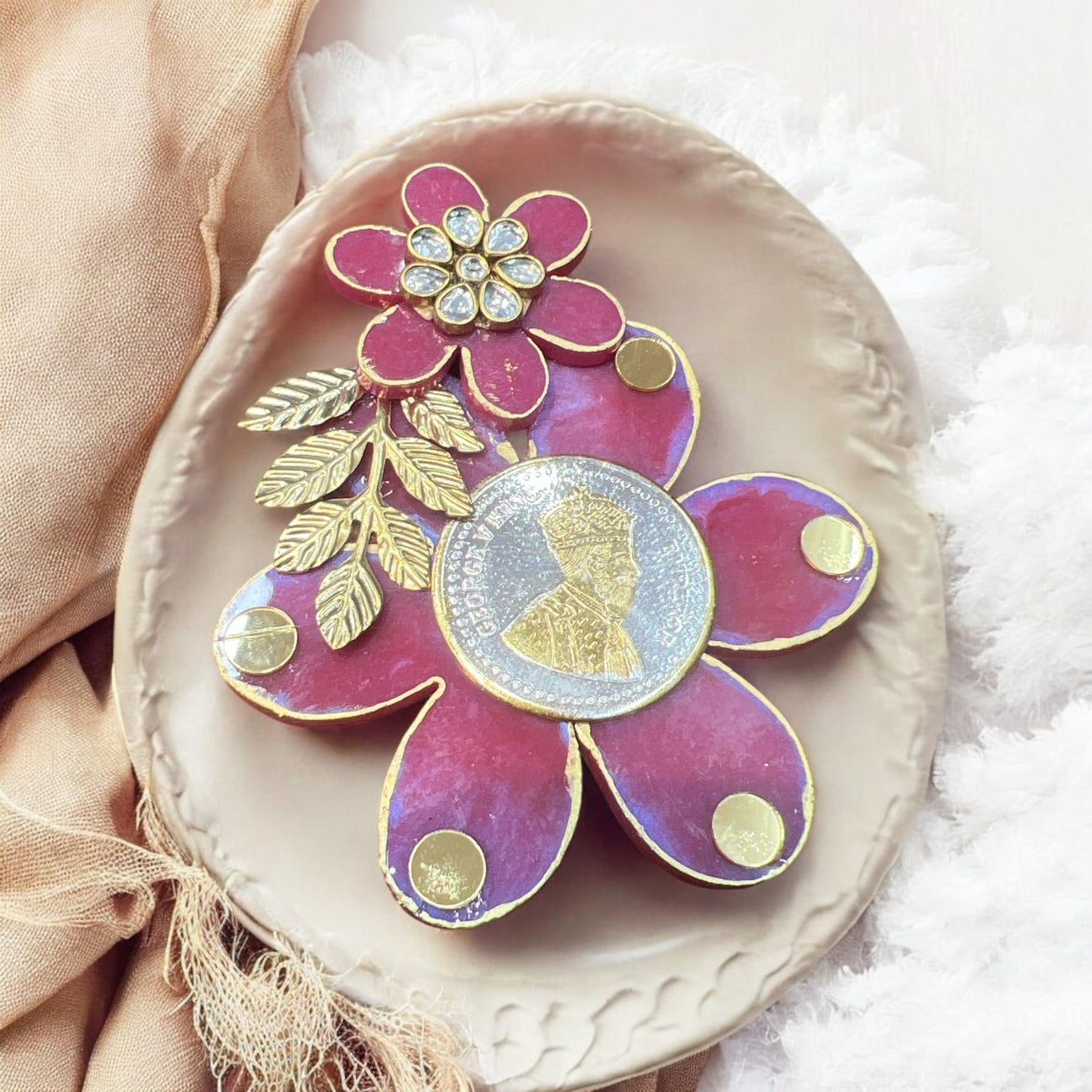 Flower Shape Resin Coin Platters with Garman silver coins- Perfect for gifting- sagun ✨️ size 3.5 inch pack of 10