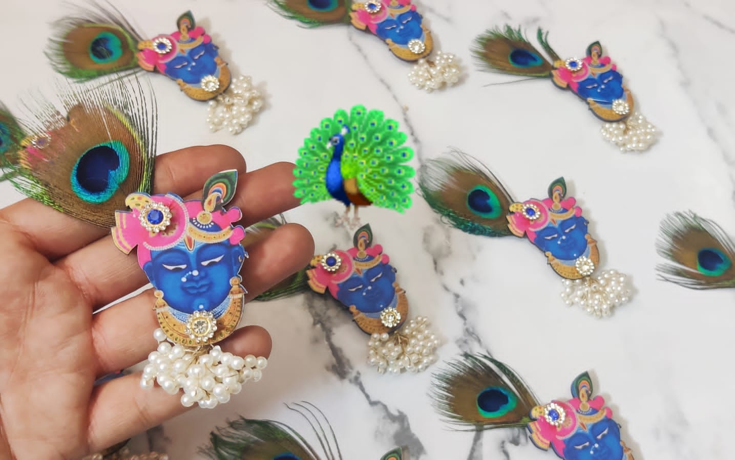 Shreenathji Brooch 🦚 – Divine Krishna-Themed Decorative Pin for Weddings & Festive Occasions (Pack of 25)