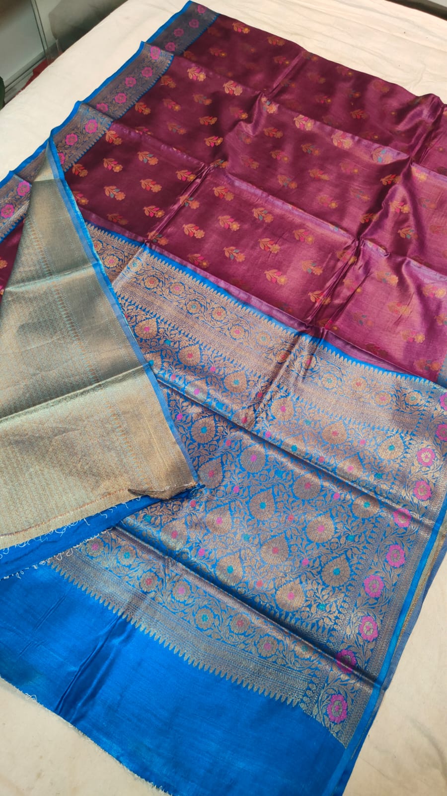 Exquisite Munga Tussar Banarasi contrast Saree
