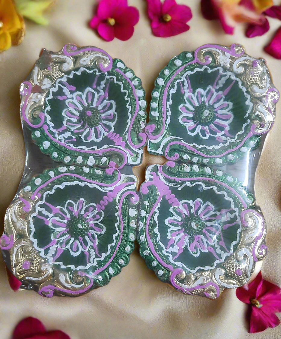 Traditional festival ✨ theme terracotta diyas 🪔pack of 4 size 3.6*inch color Assorted