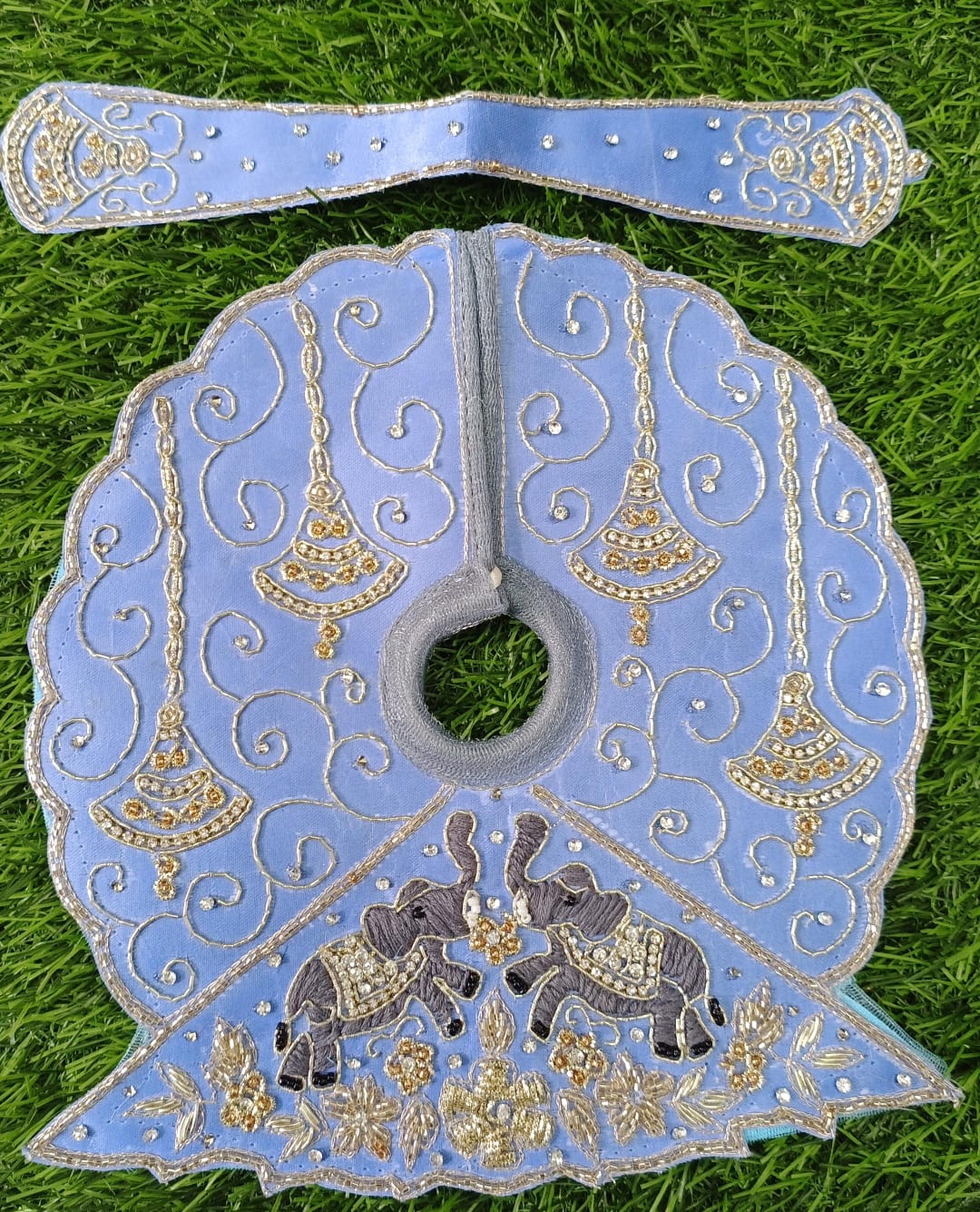 Zardosi cheed sequence pearl stone work elephant design heavy Ladoo gopalji poshak with mukut ✨️ size /6inch
