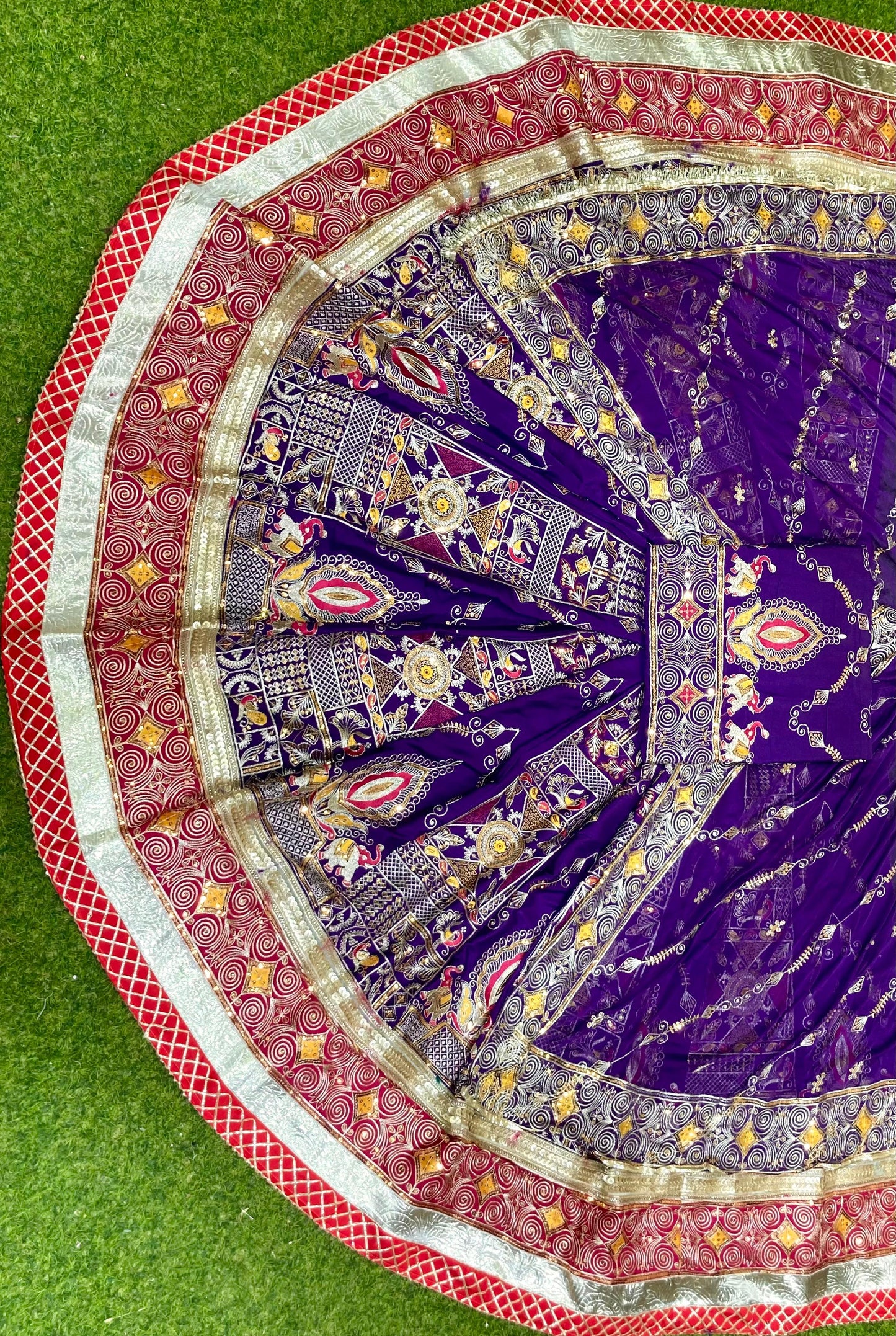 Hevy CREPSILK Fabric Vintage style with pure Odhani Royal Rajputi poshak
