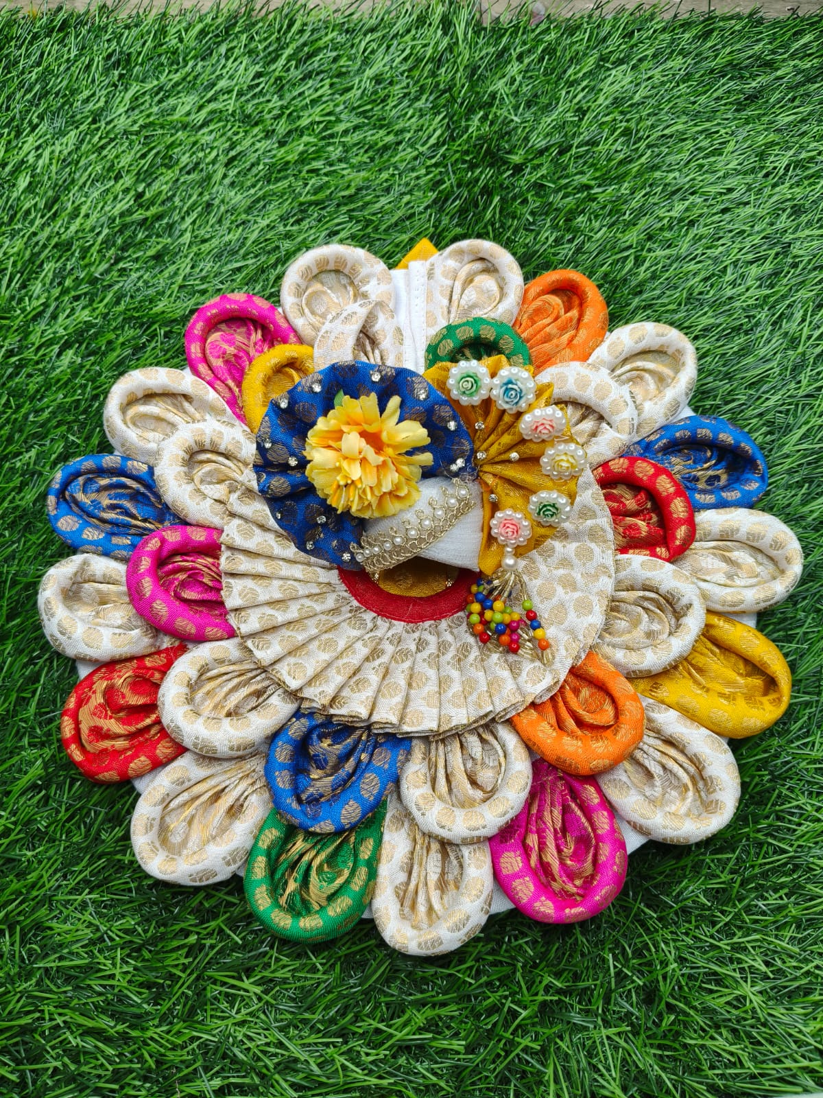 Designer Laddu Gopal Poshak with Mukut (6 Inch) – Festive Krishna Idol Shringar Dress