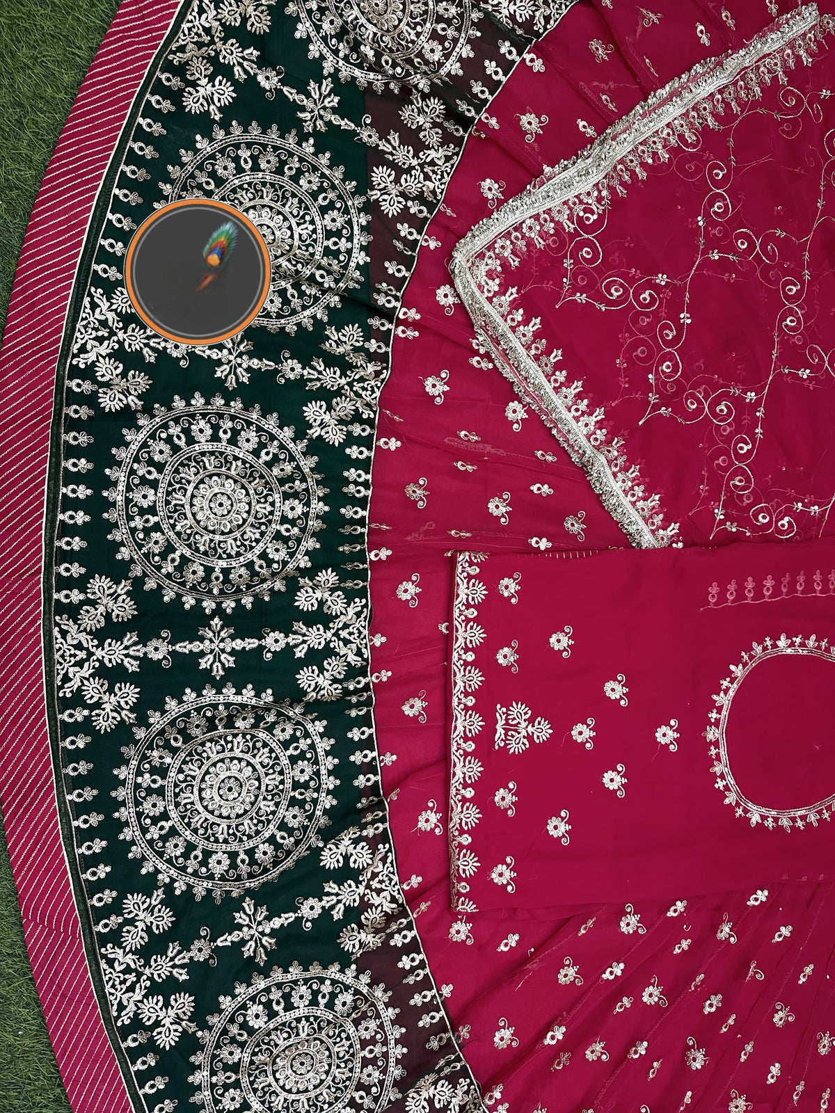 Georgette Fabric Royal pure Odhani Contrast Border Jari Sequence work Beautiful Rajputi poshak