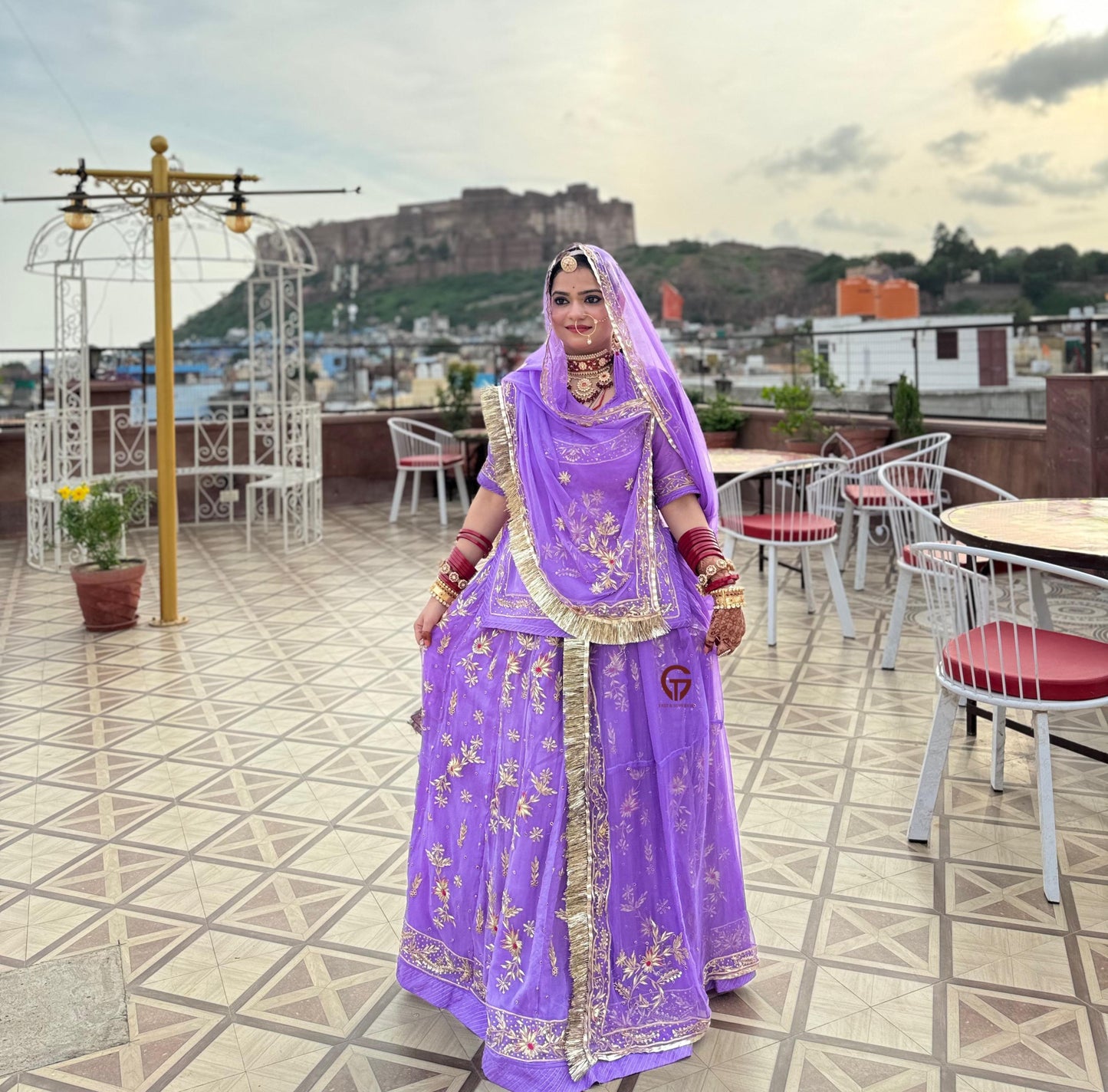 Exquisite Hand Dabka and Kundan heavy work Rajwadi look poshak