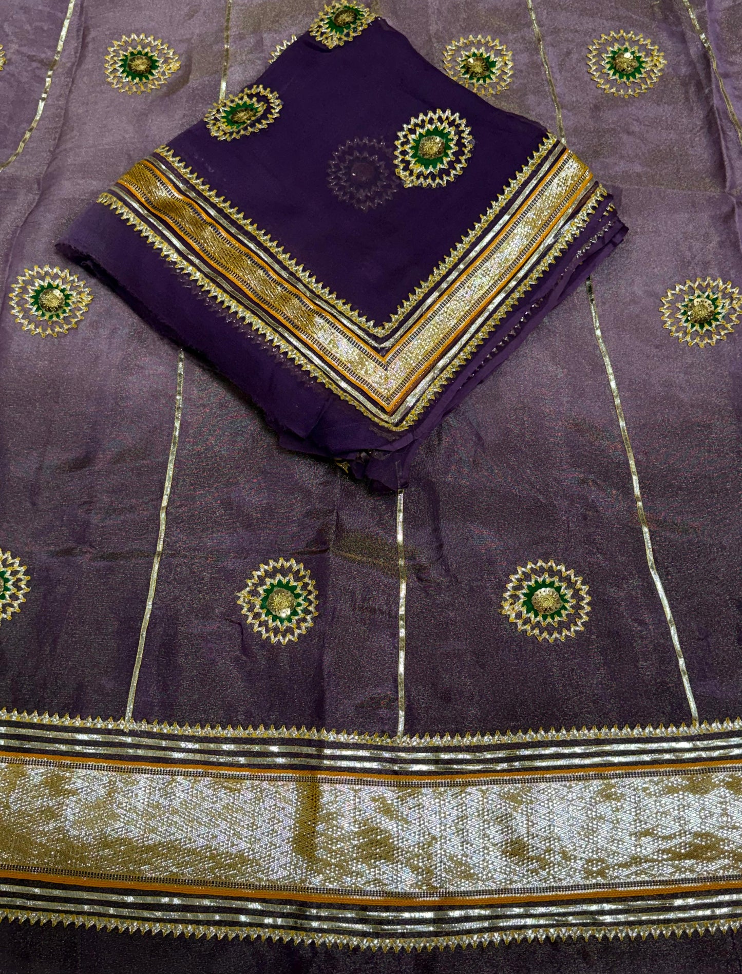Tissue fabric pyor odhni Partywear Rajputi poshak