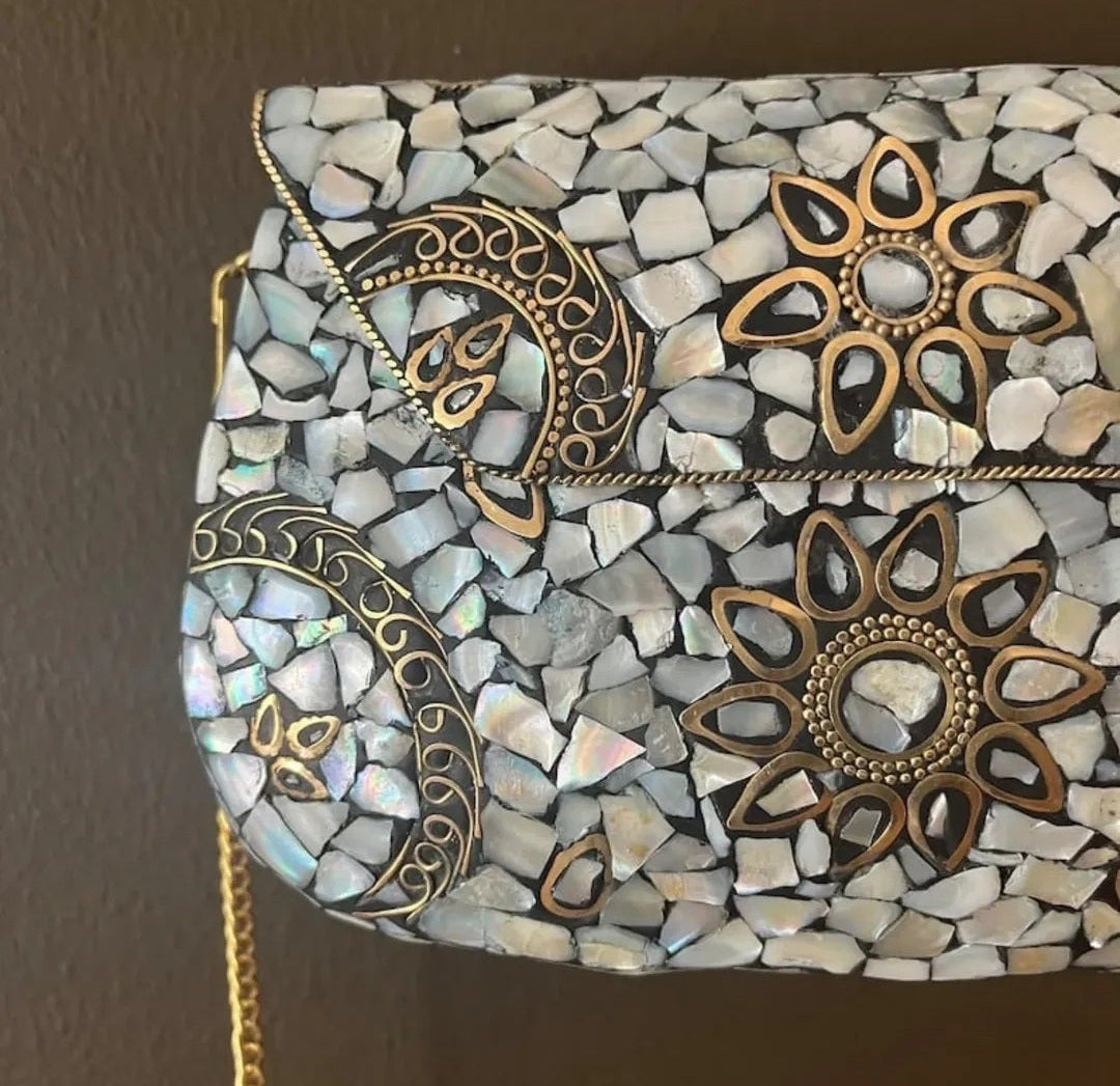 Metal Clutch for Royal Look