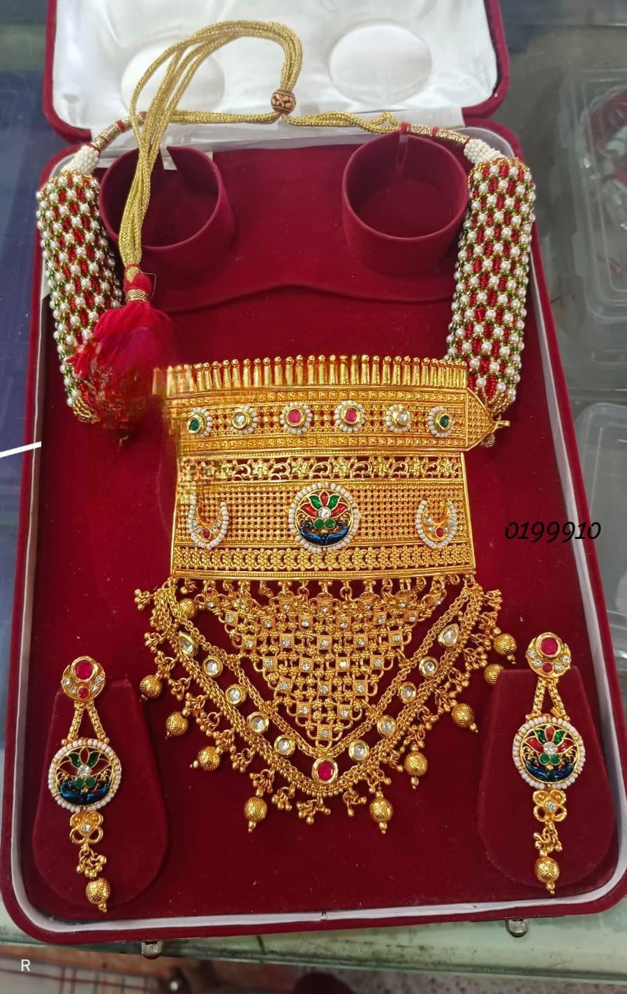 Heavy moti dori jewelry