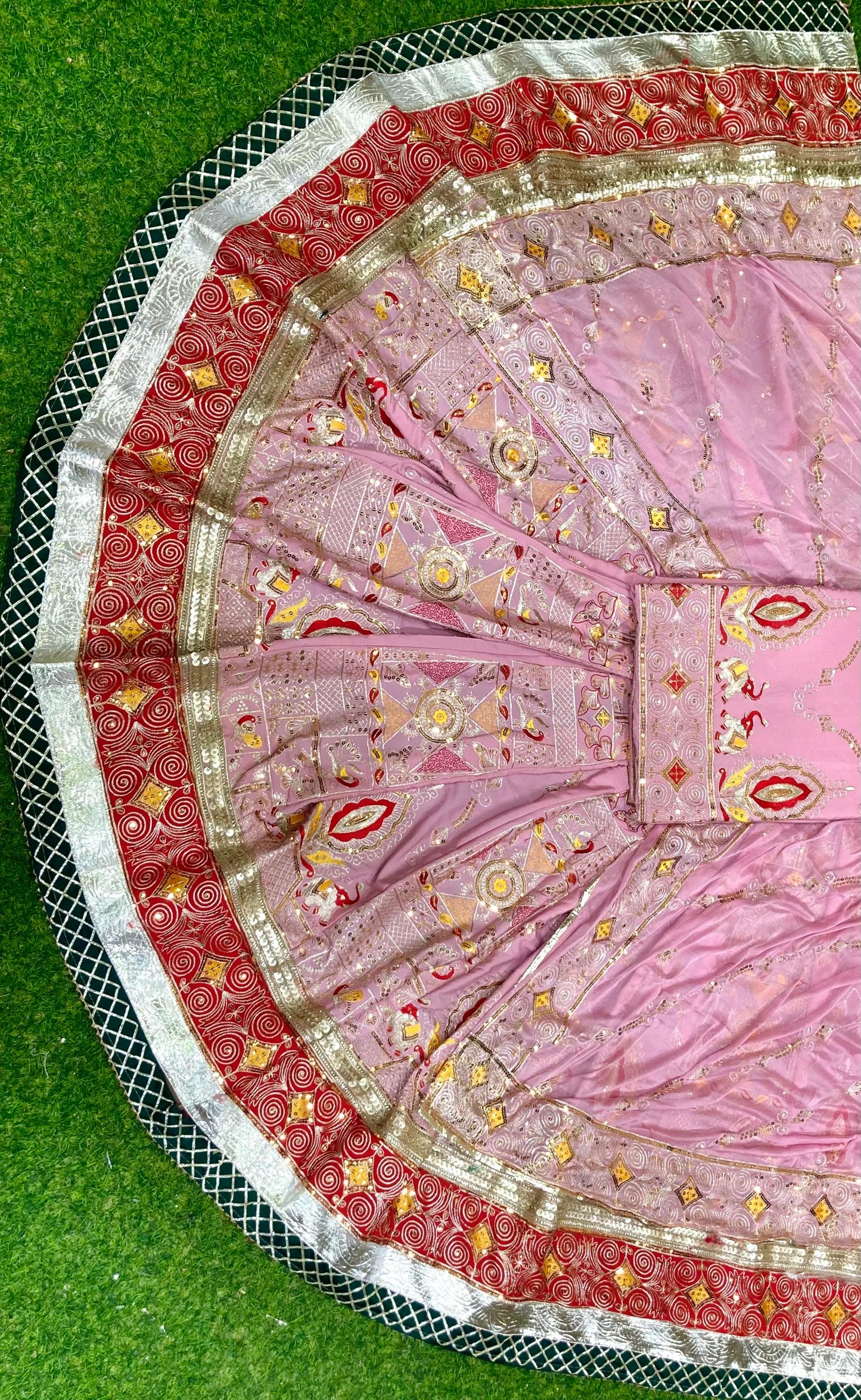 Hevy CREPSILK Fabric Vintage style with pure Odhani Royal Rajputi poshak
