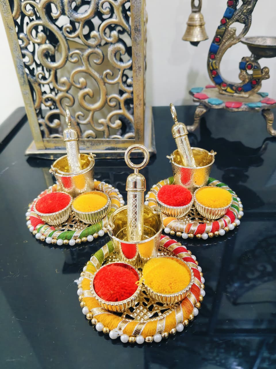 Beautiful Holi Gulal Platter Colors with Balti Pichkari - Perfect for Gifting Favours Holi Party Giveaways (Pack of 10)