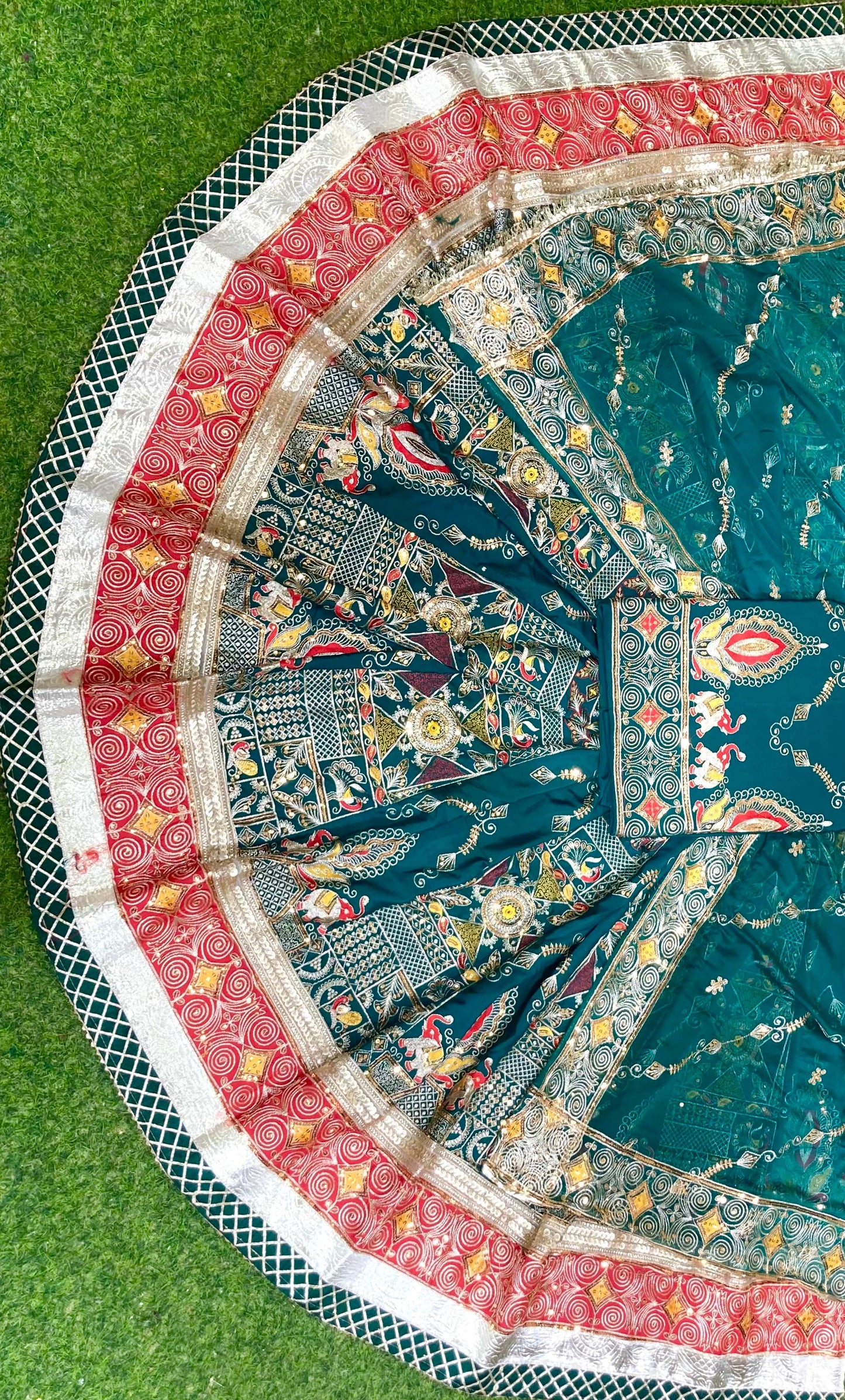 Hevy CREPSILK Fabric Vintage style with pure Odhani Royal Rajputi poshak