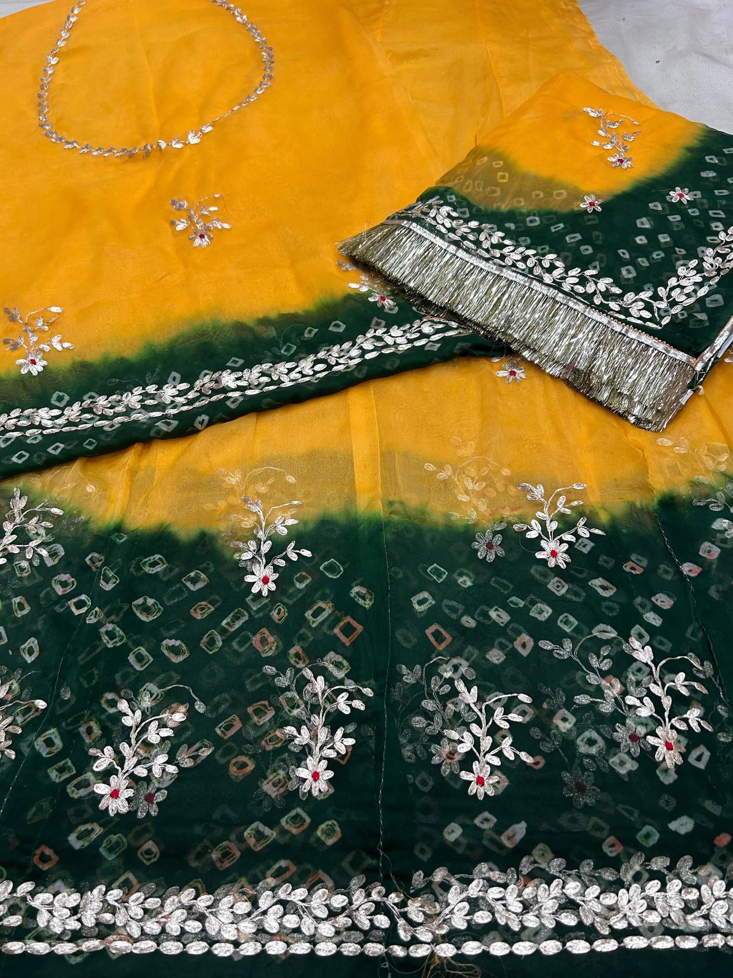 Boutique Rajputi Bandhej poshak