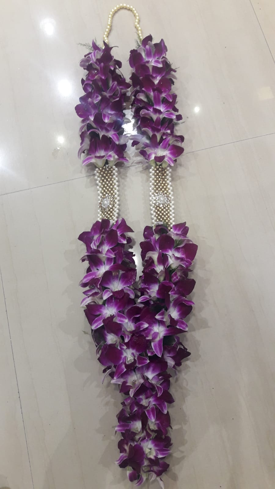 Elegant fresh flower wedding garland/ varamala size 5.5ft