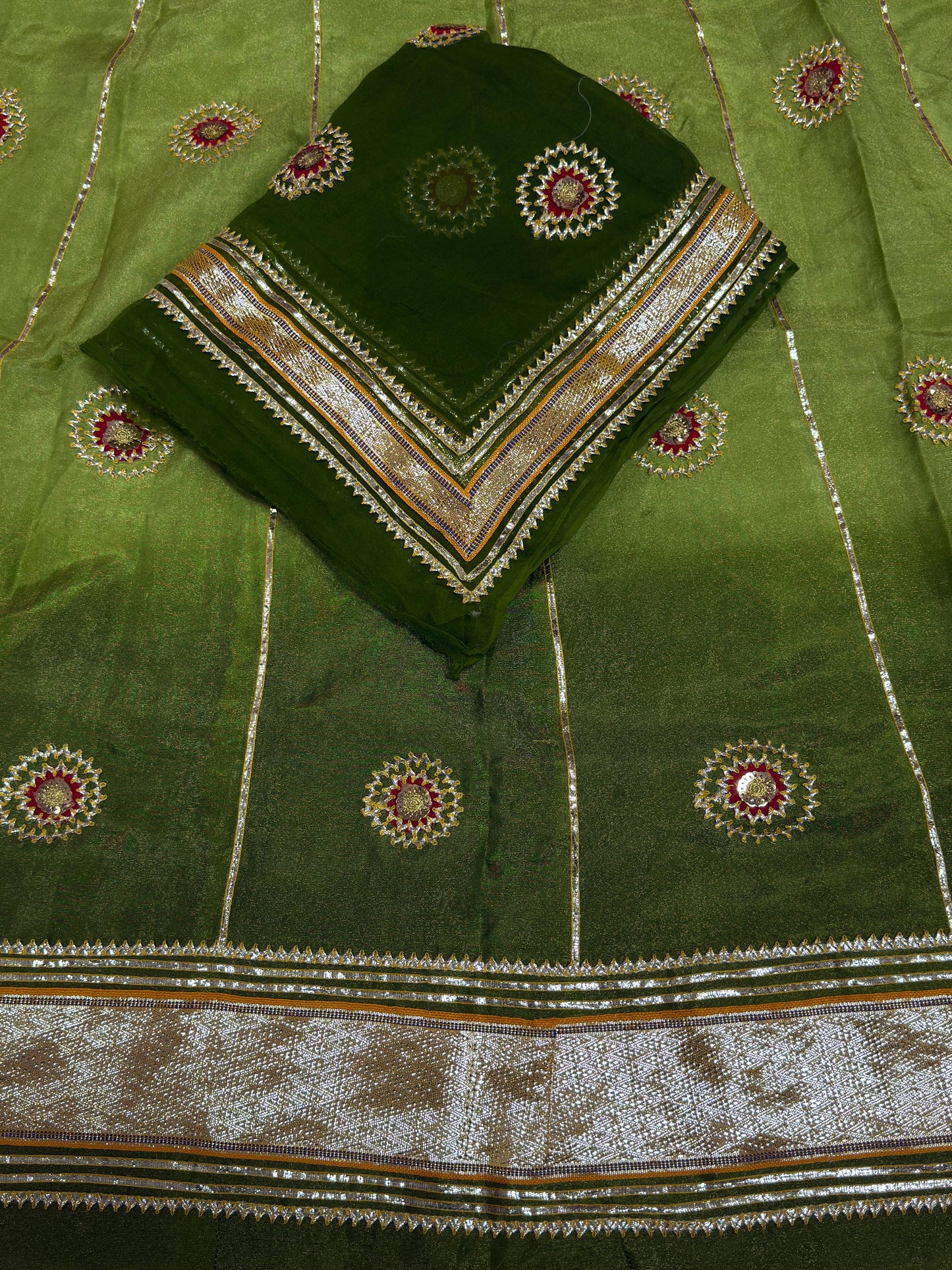 Tissue fabric pyor odhni Partywear Rajputi poshak