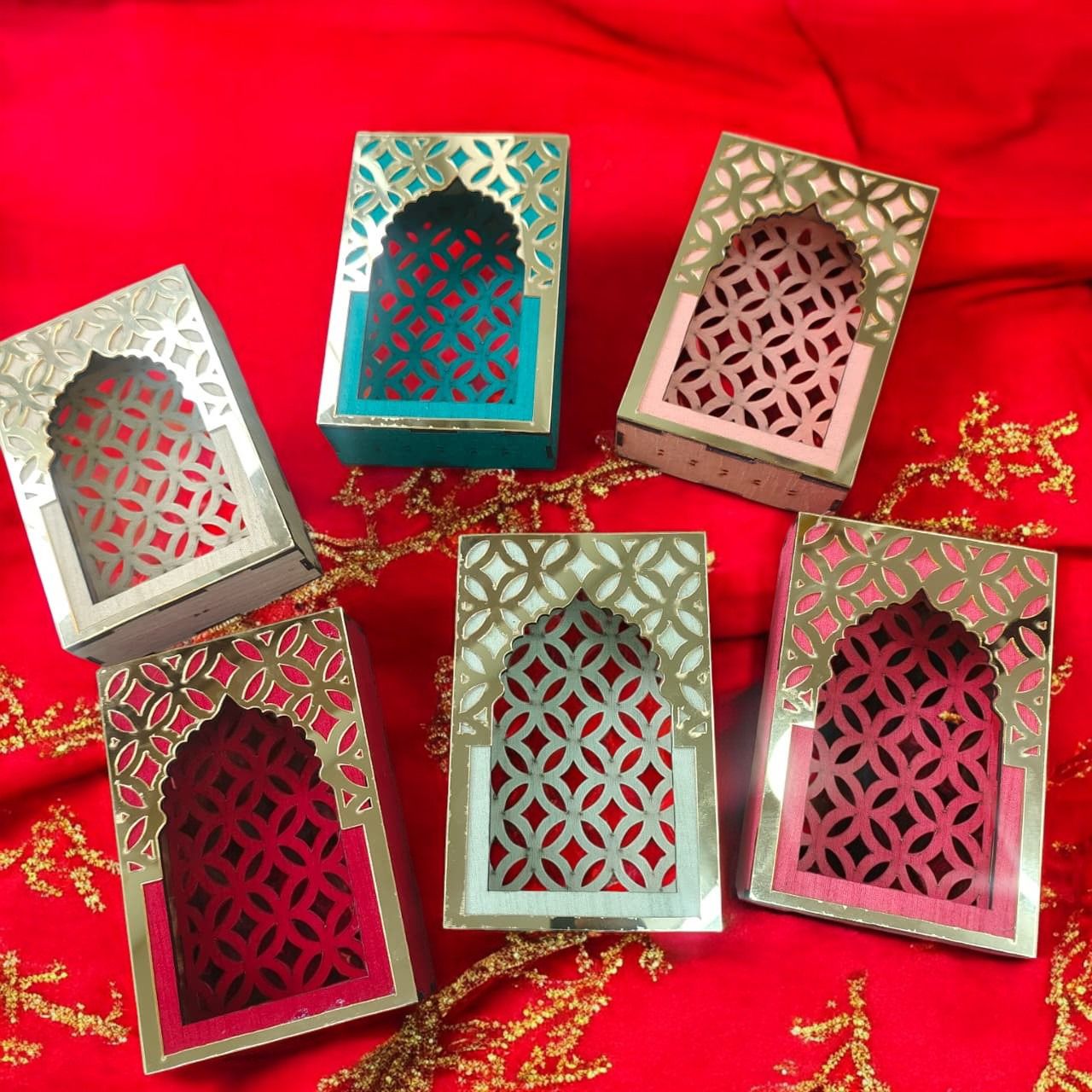 Add a royal touch to your home, weddings & festive décor with these beautifully crafted jharokas pac of 3