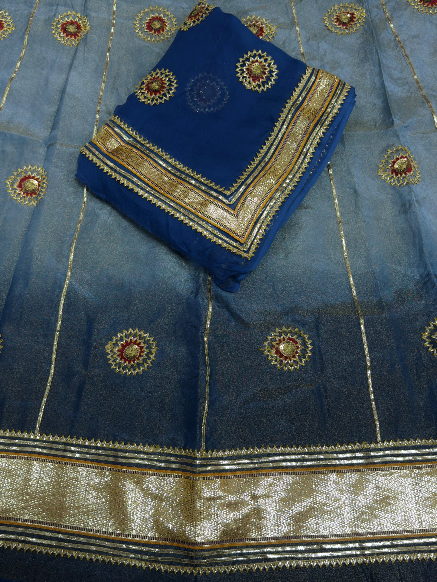 Tissue fabric pyor odhni Partywear Rajputi poshak