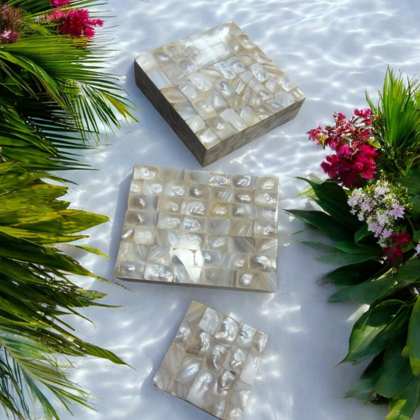 Mother of pearls box size 2×2×1 inch pack of 1