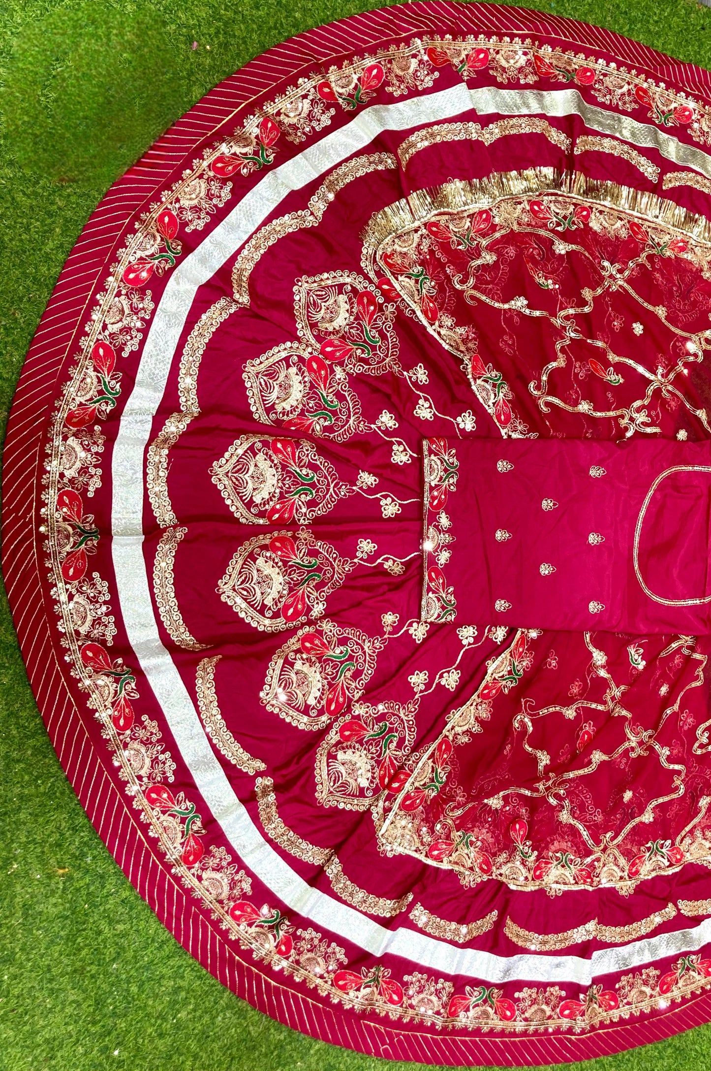 DESIGHNER 4 MTR GHER CREPSILK pure odhna vintage style beautiful Rajputi poshak