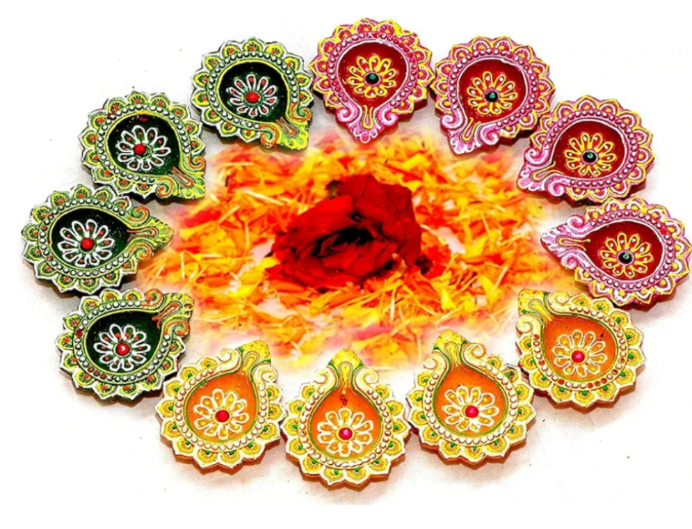 Traditional festival ✨ theme terracotta diyas 🪔pack of 4  size 3.6*inch  color Assorted