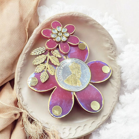 *Flower Shape*Resin Coin Platters - Perfect for gifting- sagun ✨️                size 3.5 inch pack of 10