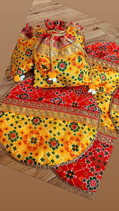 Traditional Lahriya Papad Mangodi Set – Pack of 10 | Handmade Potli with Papad Bag & Chain