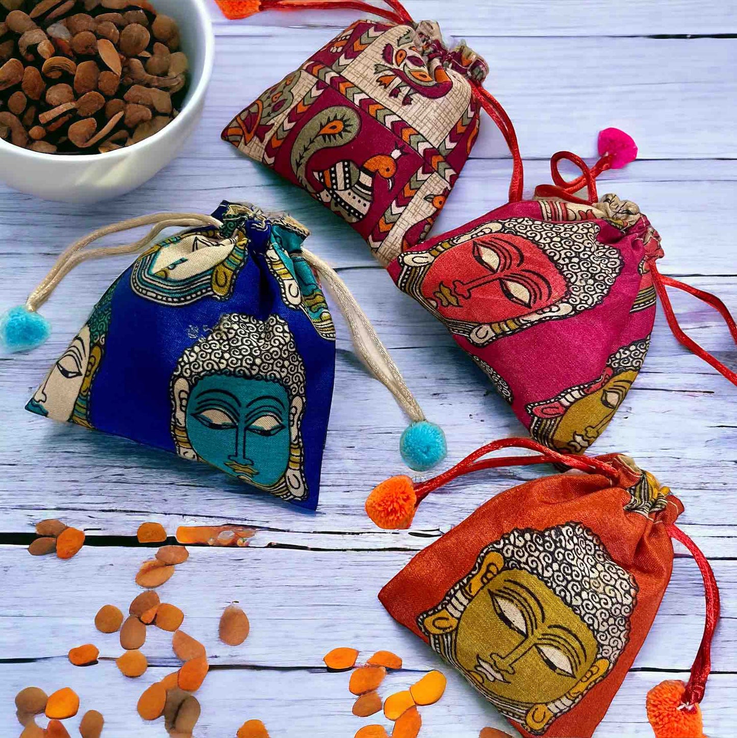 Kalamkari gift potli bags 🌹pack of 3  suze : L 5* H 5* inch perfect for gifting/Mangal path/Haldi kumkum