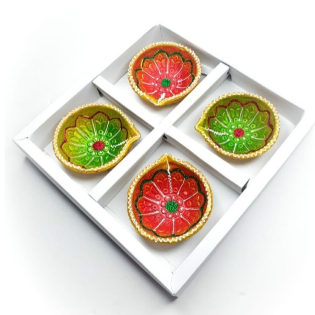 Swasthik design & Designer Mitti ke diye 🪔 ✨ pack of 4 size 3*inch