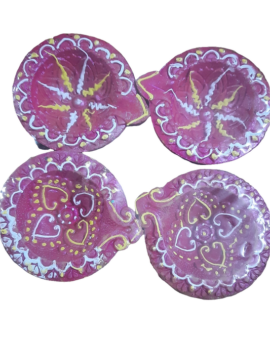 Traditional design terracotta diya 🪔 pack of 4   size 3* inch