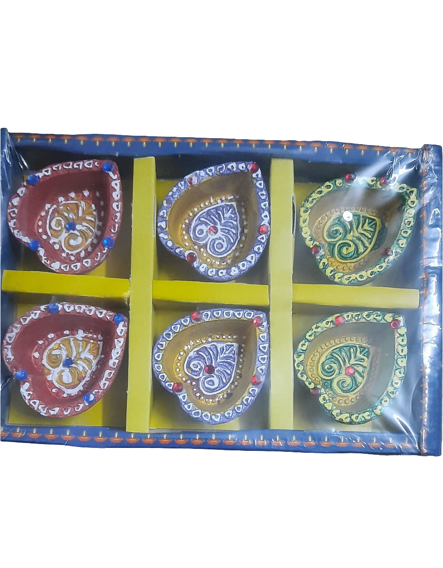Beautiful Design handmade 6 piece traditional terracotta Diyas 🪔 size 2*inch