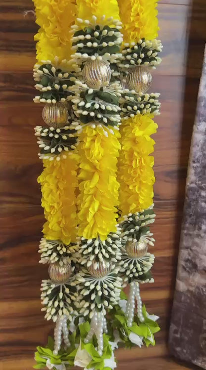 Very heavy hangings can be used as bandarwals also
60 inch height