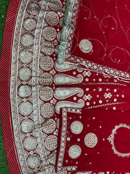 Red Rajasthani Poshak Odhni with Pallu, Zaal and Gotta work