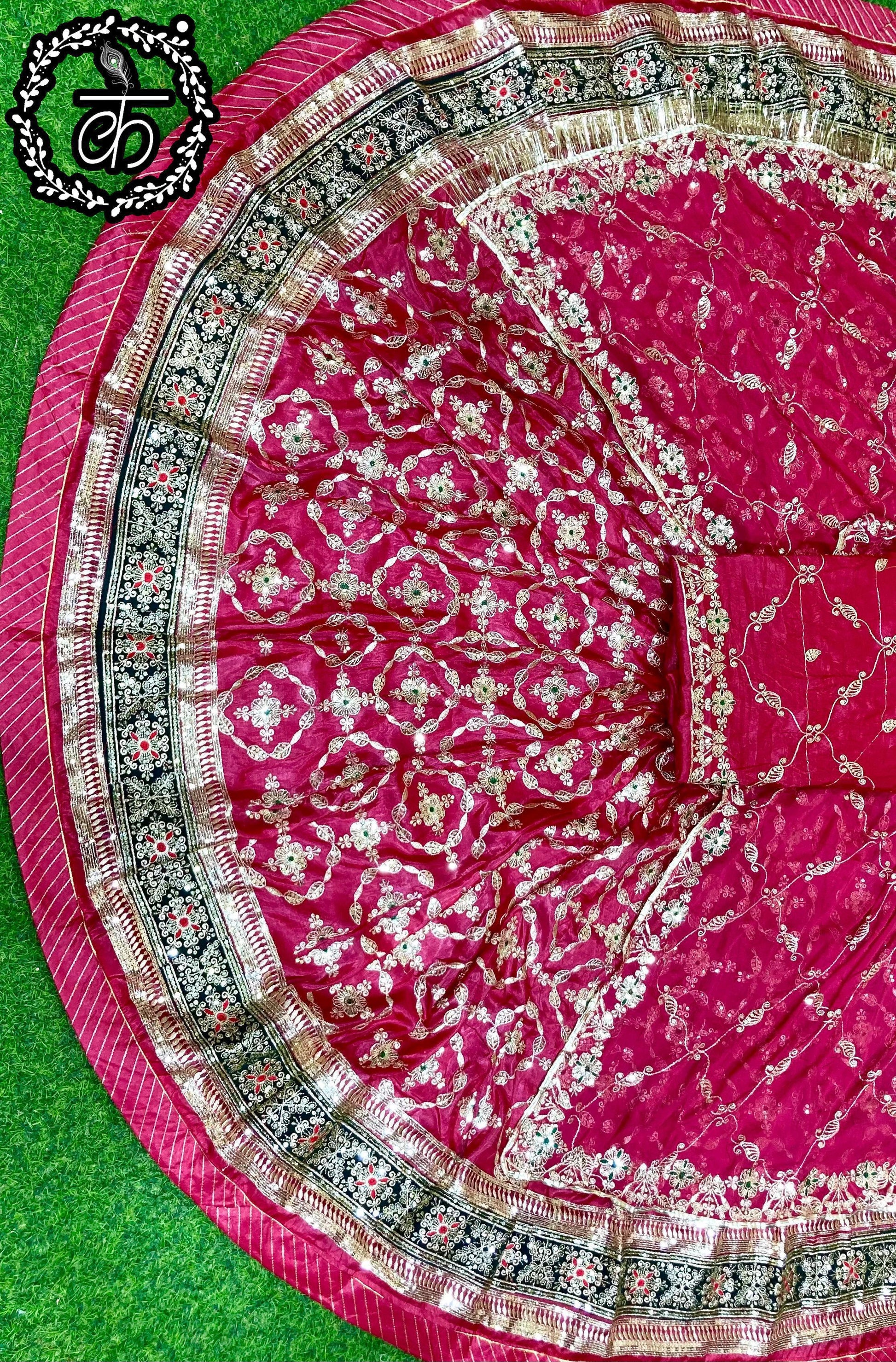 Pink odhani with traditional detailing for luxury Rajputi poshak