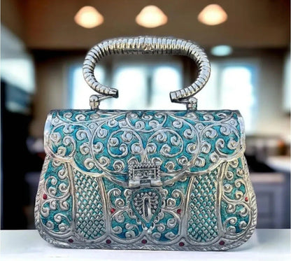 Queen silver Grace clutch /bag