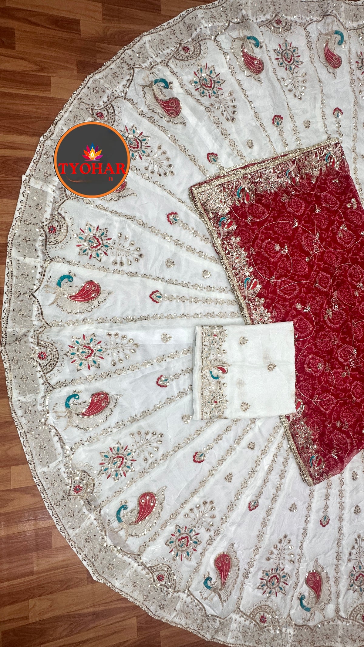 DESIGHNER 5 MTR GHER LEHNGA BANDHEJ PURE ODHNA VINTAGE POSHAK