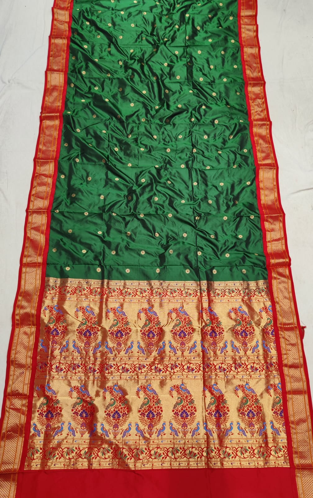 Traditional 9 Yard Kadiyal Paithani Saree – Pure Silk with Rich Pallu & Contrast Blouse