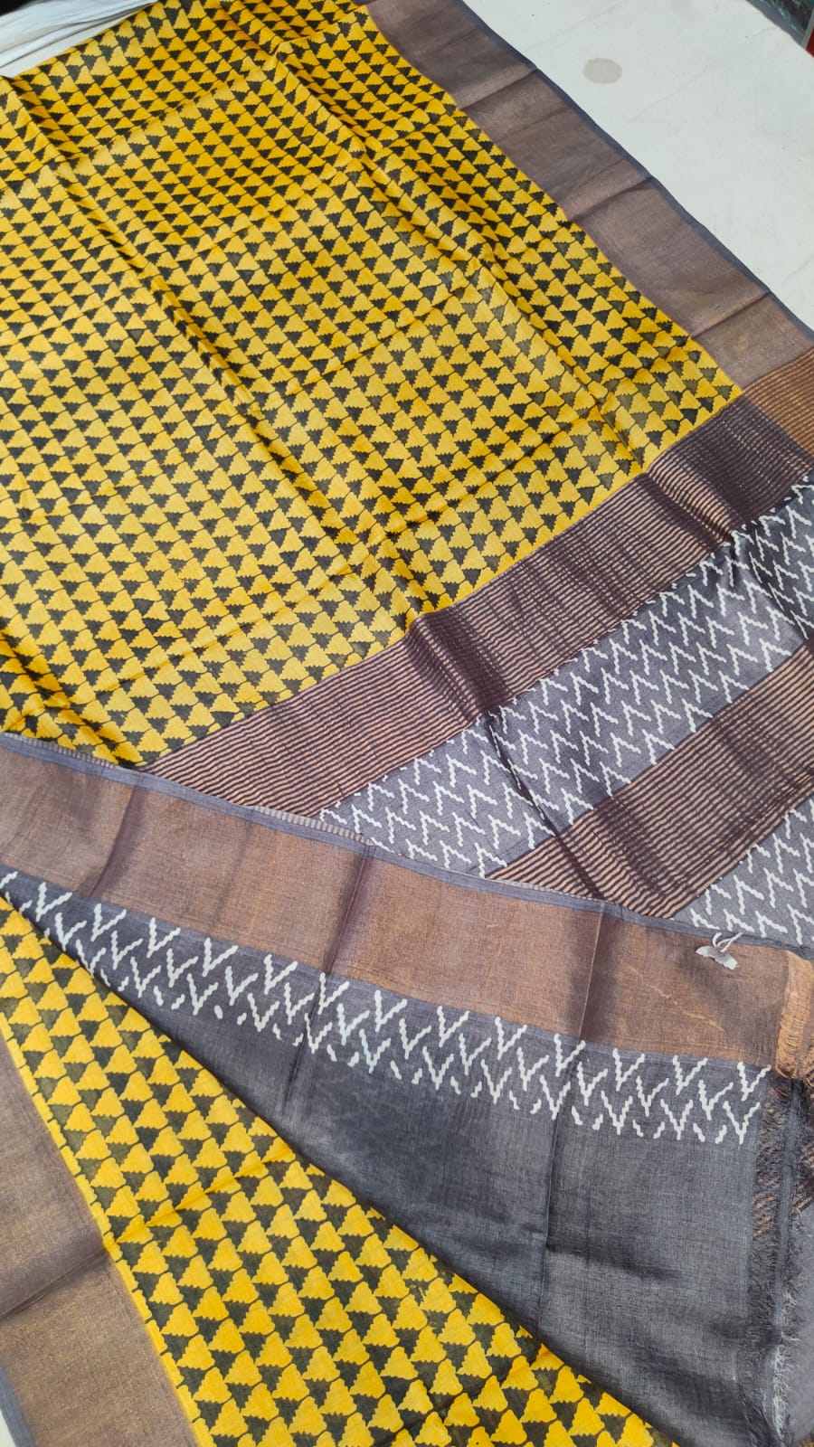Handprinted Tussar Silk Saree – Silk Mark Certified with Running Blouse