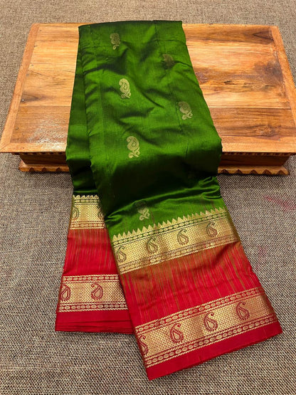 Kanjivaram Pure Silk Paithani Saree – Traditional Zari Border with Shoulder Butti & Contrast Blouse