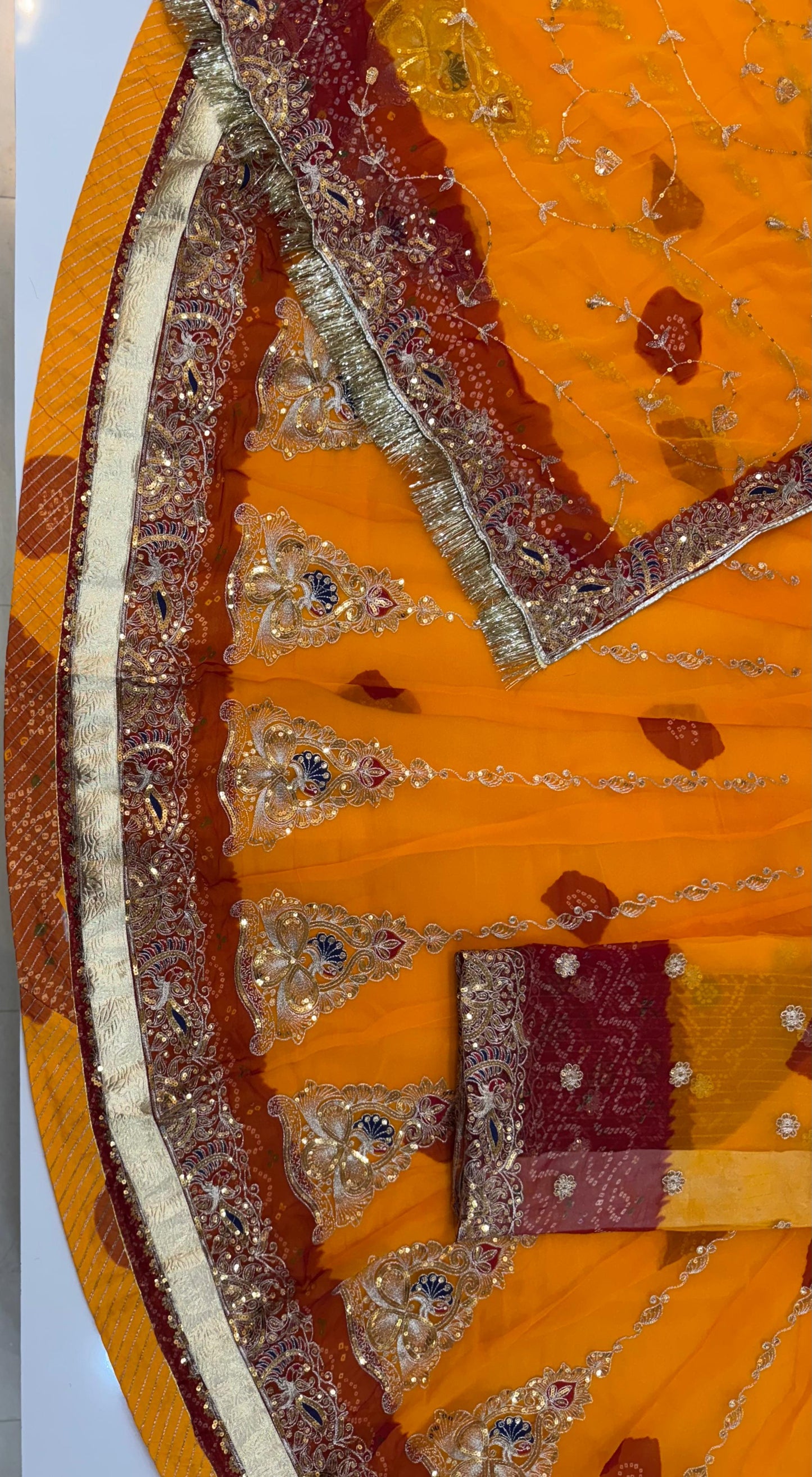 Designer 16 Kali 4 Mtr Gher Piliya Poshak | Half Pure Fabric | Heavy Zari & Sequence Work