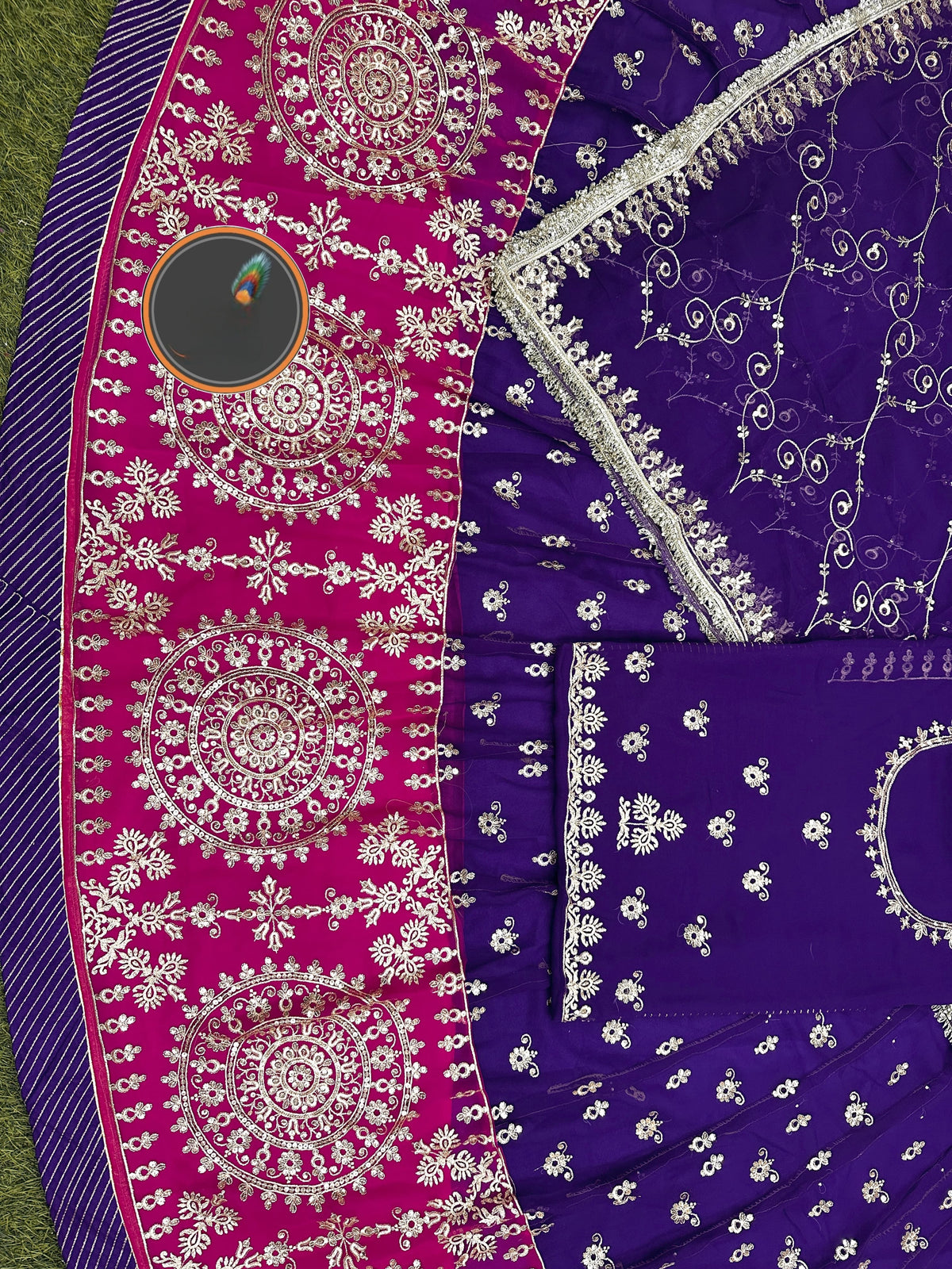 Georgette Fabric Royal pure Odhani Contrast Border Jari Sequence work Beautiful Rajputi poshak
