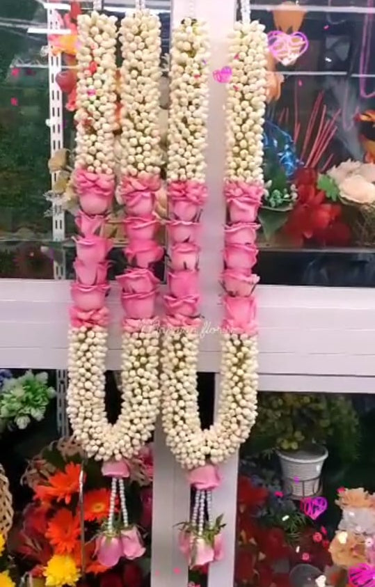 Fresh Flower Garland – 5.5 ft Handcrafted Floral Mala