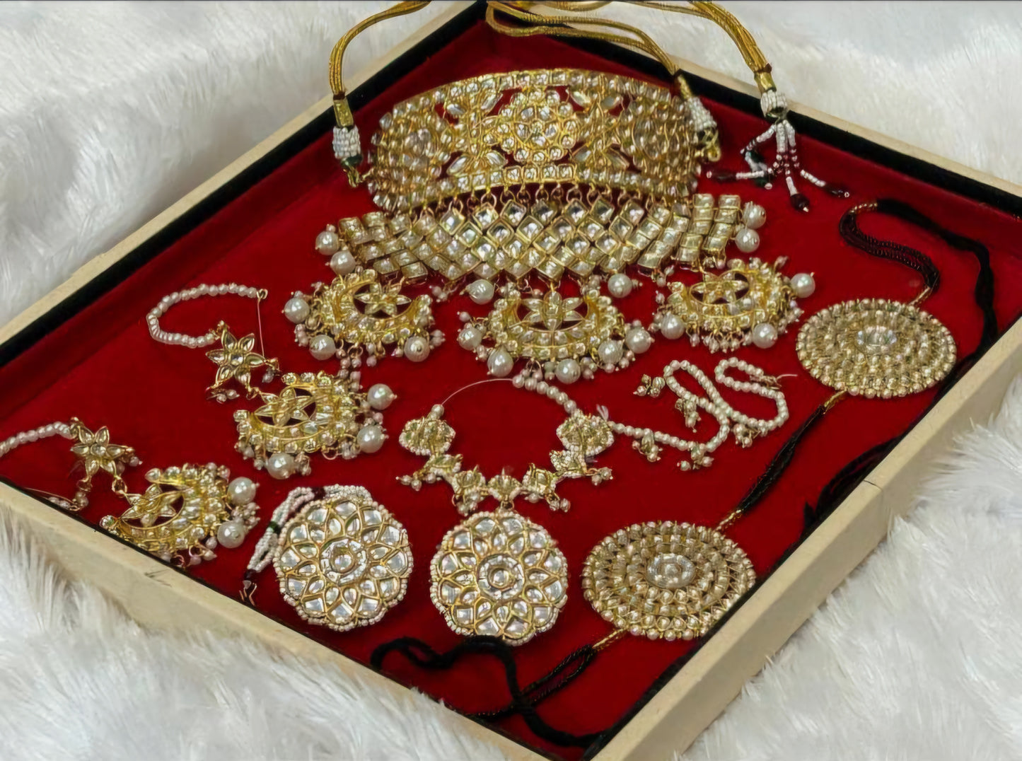 White Kundan Work Traditional Jewelry Combo Set – Elegant Ethnic Set