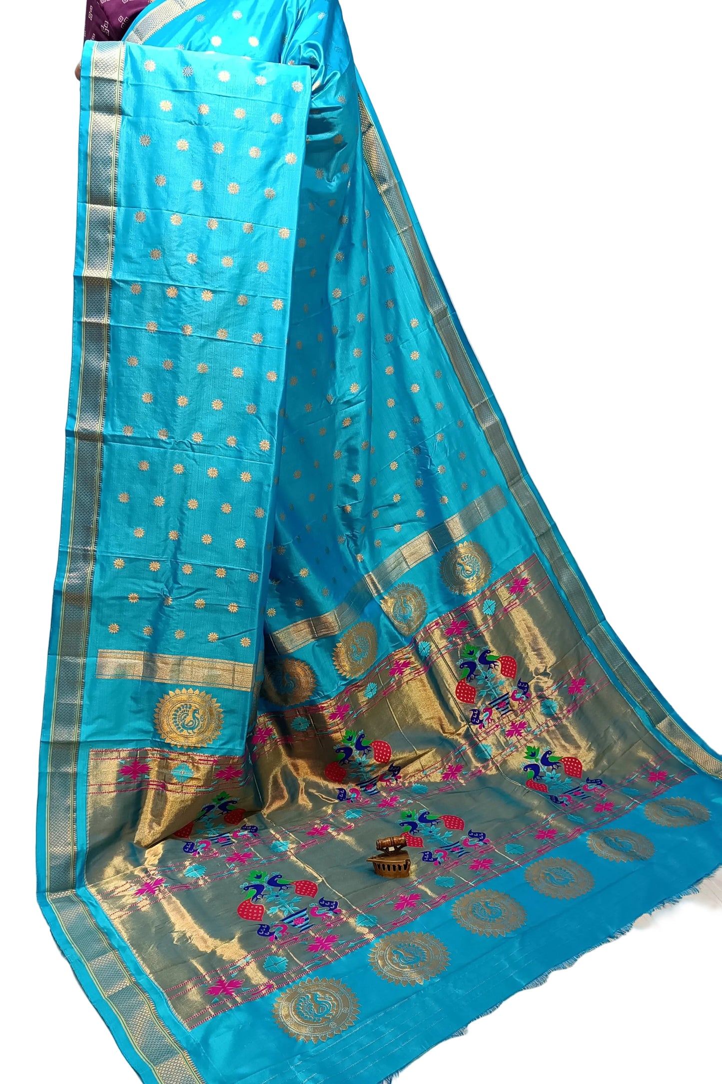 Maharani Kalanjali Handwoven Pure Silk Paithani Saree – All Over Butta with Royal Pallu