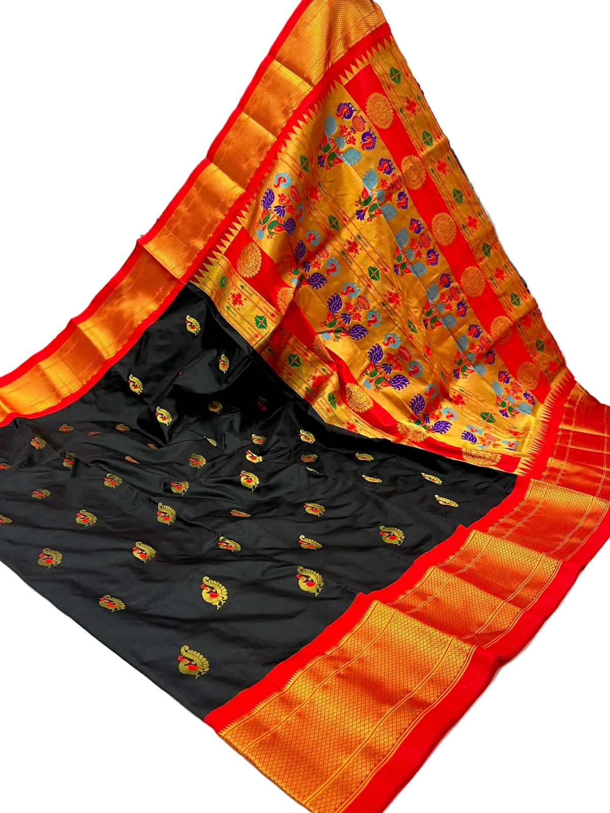 Exquisite Paithani Handwoven Pure Silk Saree – Certified Authentic Silk