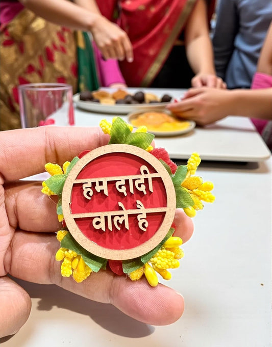 Dadi Ji Welcome Brooch – Elegant Wedding Accessory (Pack of 25) 🌺