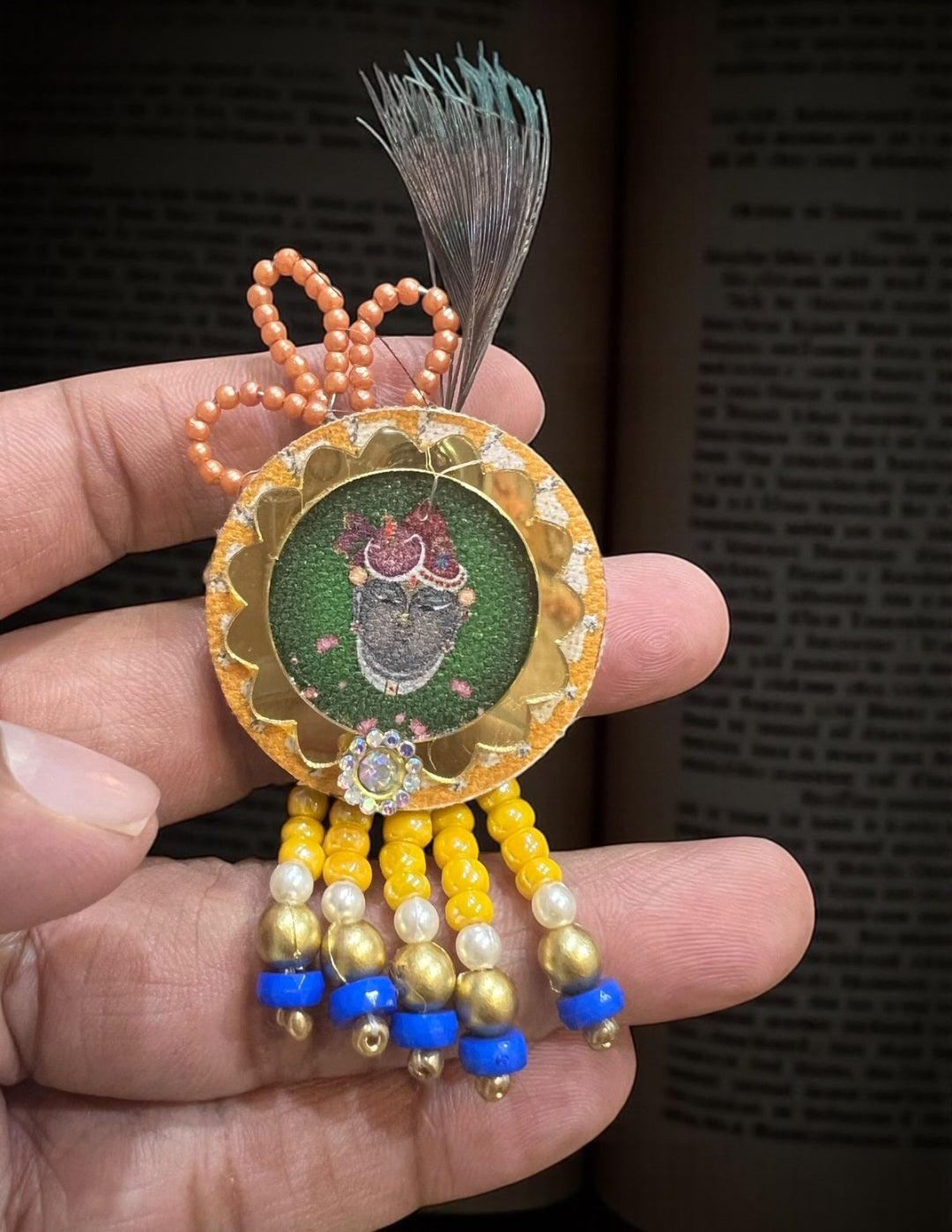 Shreenath Ji Welcome Brooch – Pack of 25 | Divine Decorative Wedding Accessory