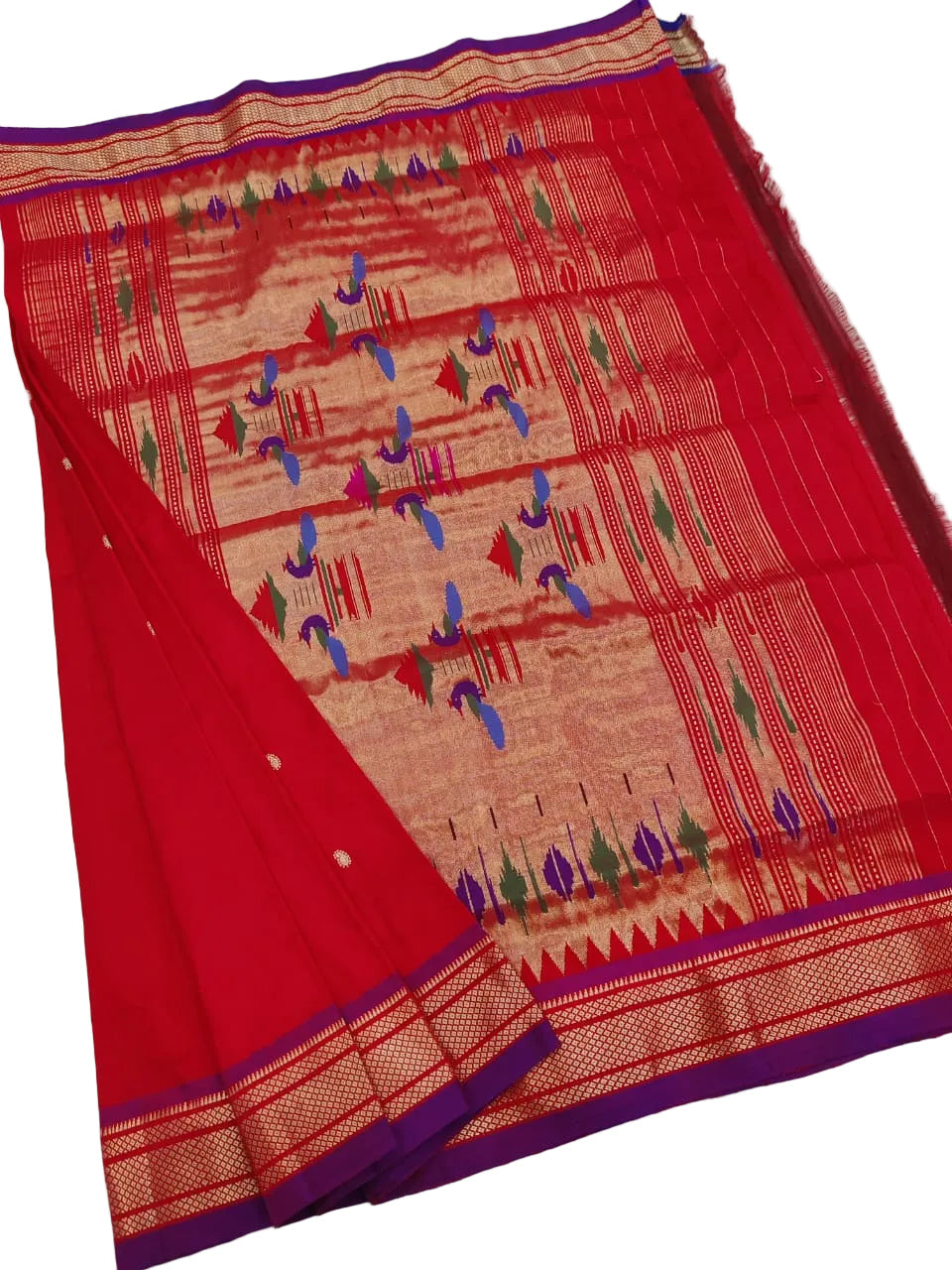 Traditional Yeola Paithani Saree – Pure Silk Handloom with Shoulder Butti & Silk Mark