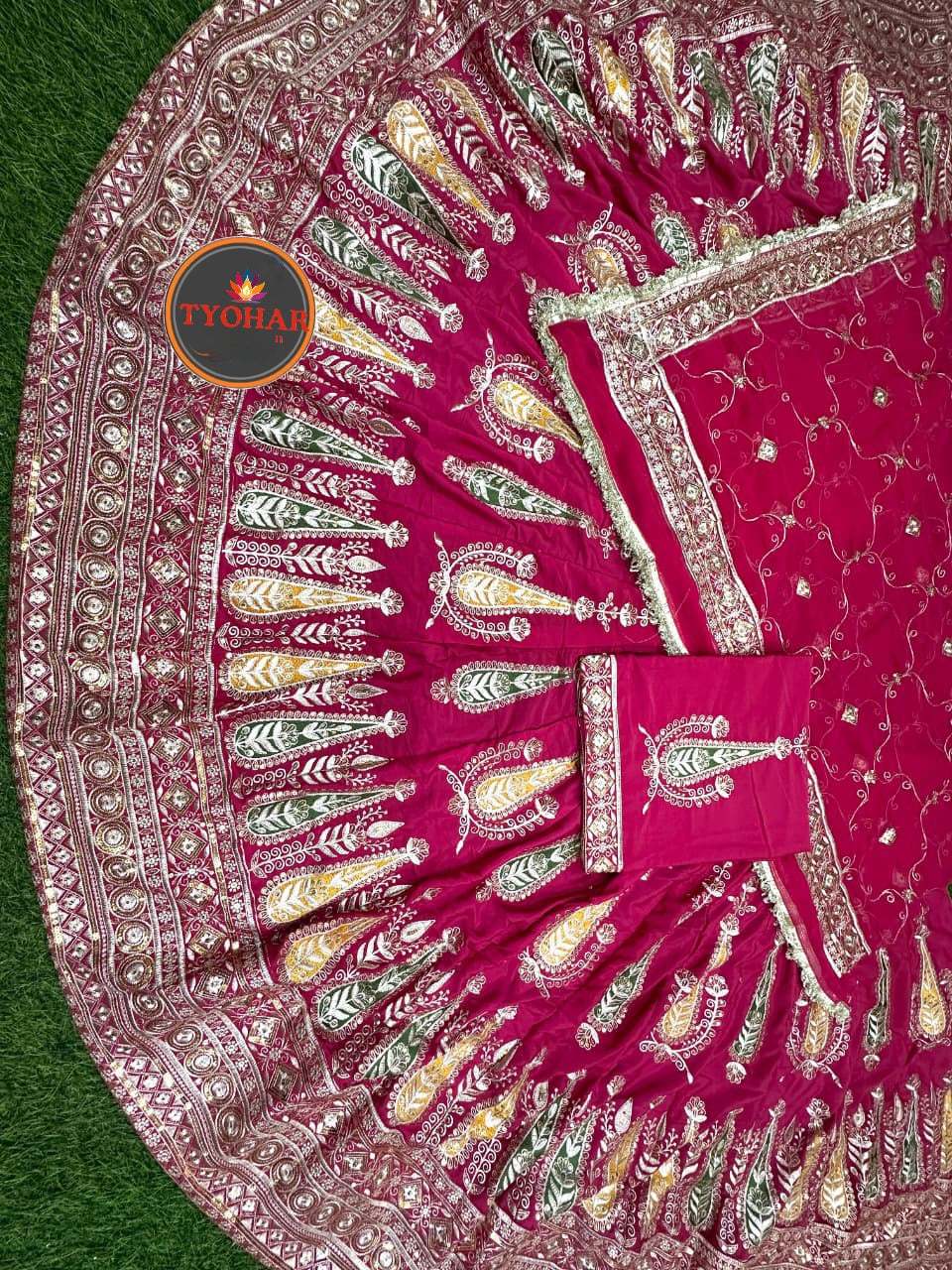 Royal Designer Rajputi Poshak with 4 MTR Full Gher Lehenga